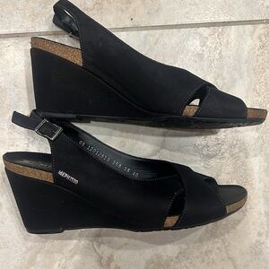 Mephisto platform leather sandals, size 40